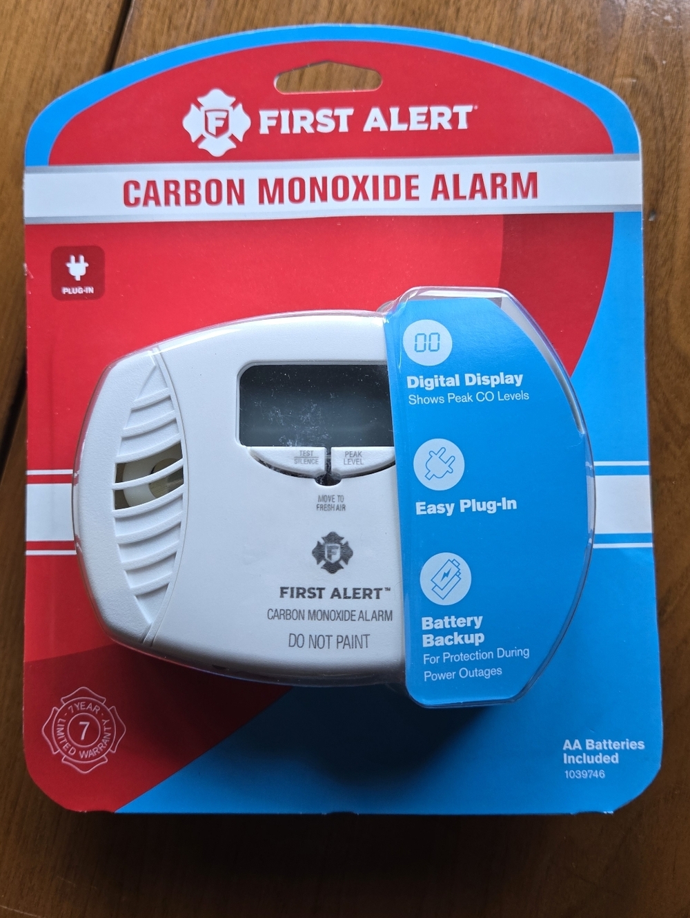 First Alert Carbon Monoxide Alarm - White/Blue Packaging